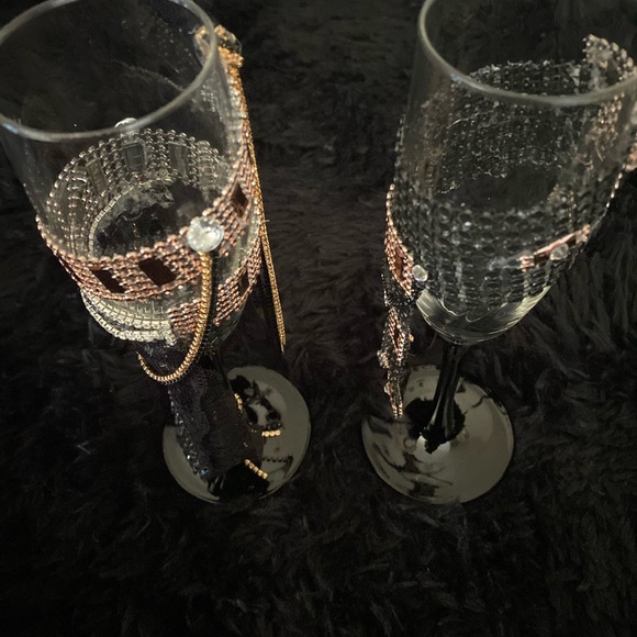 Black and Rose Gold Bling Wine Glass Set, His and Hers Elegant Wine Glasses - Picture 6 of 17
